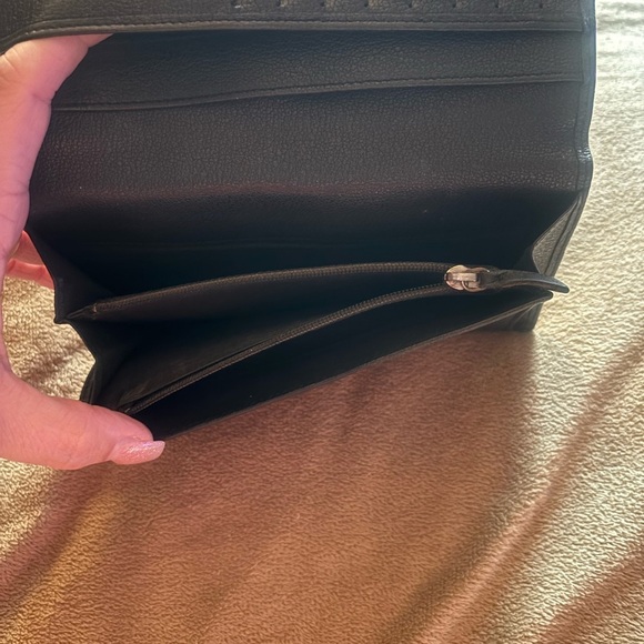 CHANEL Black Leather Camellia Bifold Wallet - Picture 8 of 11